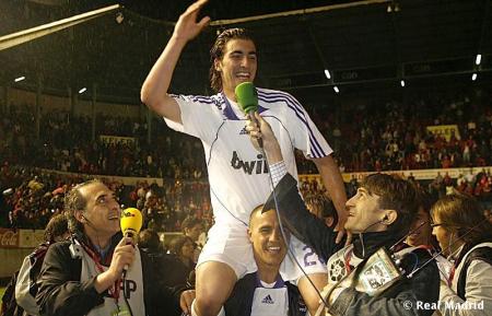 HIGUAIN......................